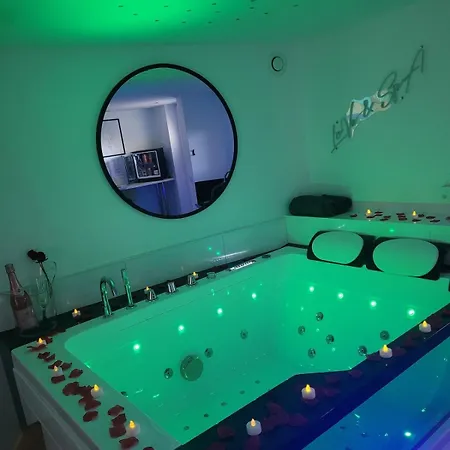 Cocooning Avec Jacuzzi And Sauna Privatifs Nyaraló *