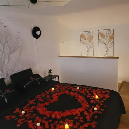 Ferienhaus Cocooning Avec Jacuzzi And Sauna Privatifs *